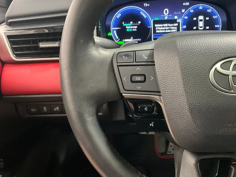 Used 2025 Toyota Camry XSE FWD image 18