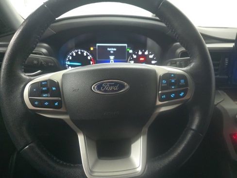 Used 2023 Ford Explorer XLT w/ Equipment Group 202A image 23