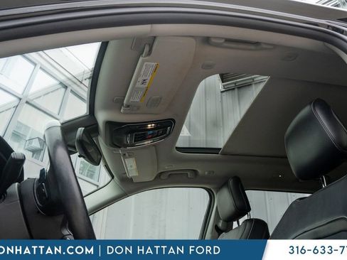 Used 2022 Jeep Grand Cherokee L Limited w/ Trailer Tow Group (B) AWD/4WD image 19