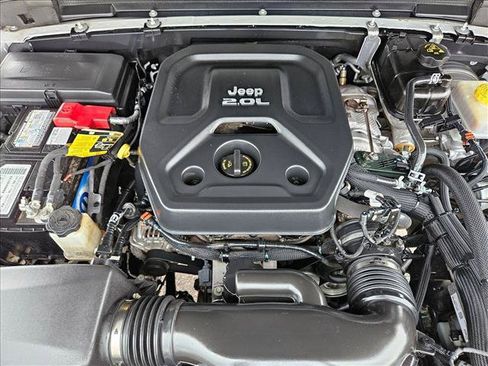 Used 2023 Jeep Wrangler Sport AWD/4WD image 28