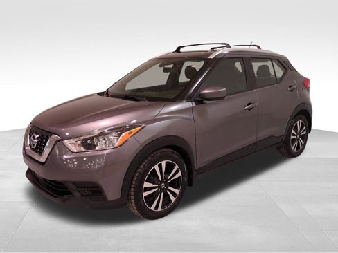 Used 2020 Nissan Kicks SV image 9