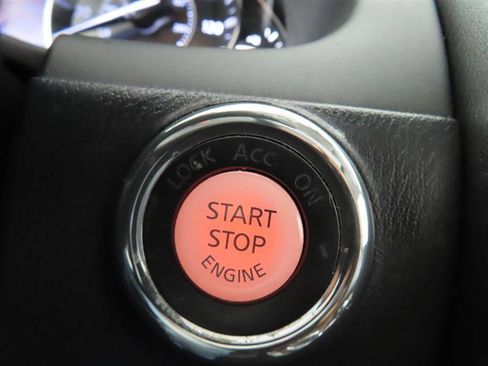 Used 2018 Nissan Armada Platinum w/ Captain Seat Package image 20