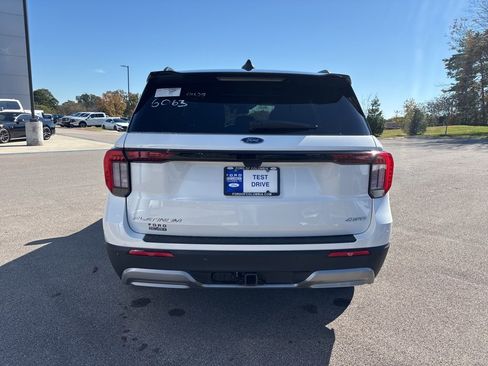 New 2026 Ford Explorer Platinum image 7
