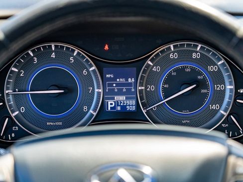 Used 2011 INFINITI QX56 4WD w/ Theater Pkg image 20