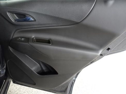 Used 2022 Chevrolet Equinox LT FWD image 23