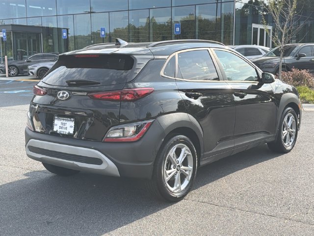 Used 2022 Hyundai Kona SEL w/ Convenience Package FWD image 9