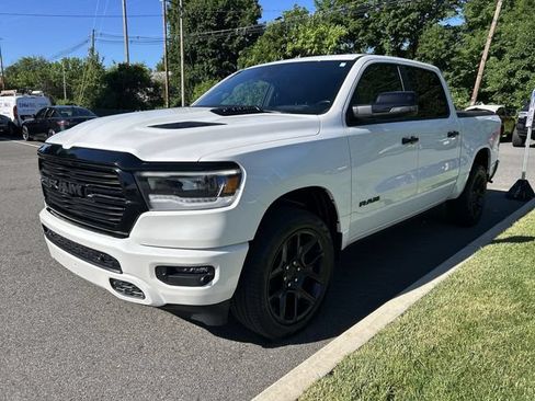 Used 2023 RAM 1500 Laramie AWD/4WD image 4