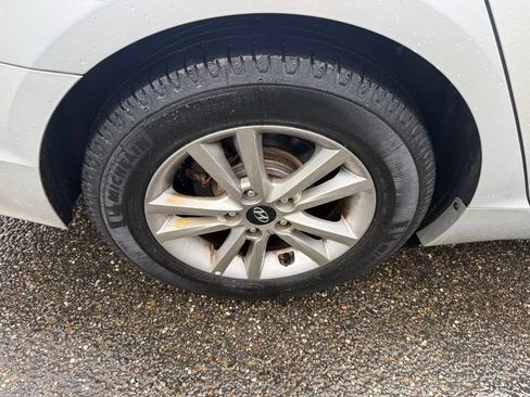 Used 2016 Hyundai Sonata SE FWD image 15