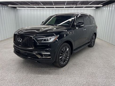 Used 2024 INFINITI QX80 Sensory image 3
