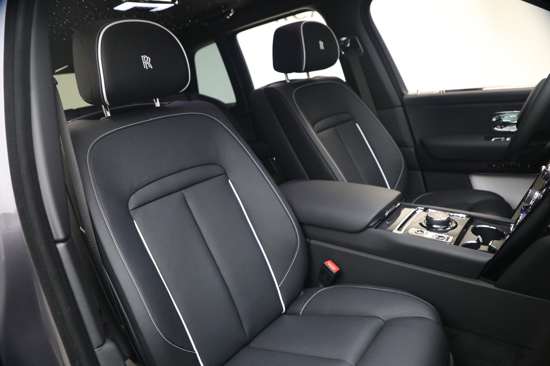 New 2027 Rolls-Royce Cullinan Black Badge AWD/4WD image 19