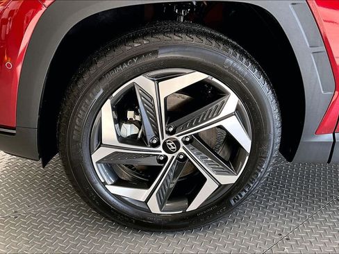 Certified 2024 Hyundai Tucson Limited AWD/4WD image 8