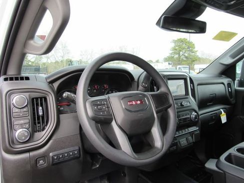 New 2026 GMC Sierra 2500 Pro w/ Convenience Package AWD/4WD image 11