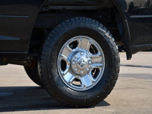 Used 2021 RAM 2500 Tradesman w/ Chrome Appearance Group image 11