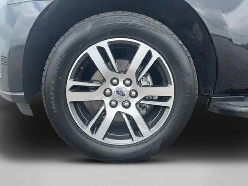 Used 2024 Ford Expedition Limited AWD/4WD image 33