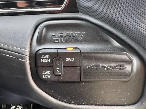 Used 2024 RAM 2500 Limited AWD/4WD image 30