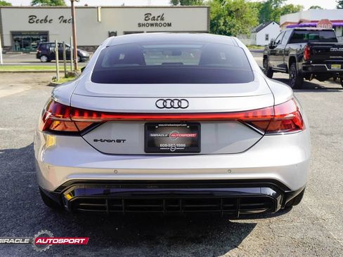 Used 2022 Audi e-tron GT Premium Plus AWD/4WD image 6