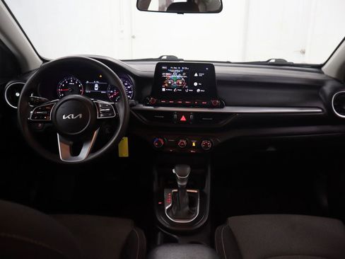 Used 2023 Kia Forte LXS image 19