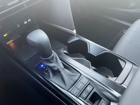 Used 2025 Toyota Camry LE image 40