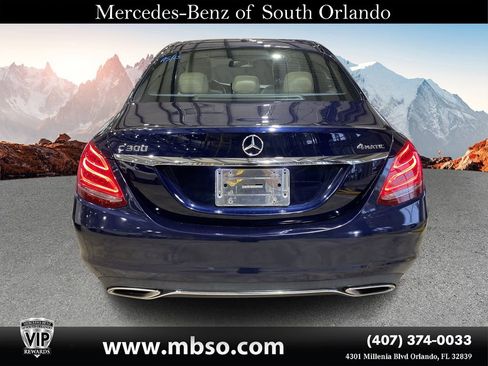 Used 2018 Mercedes-Benz C 300 4MATIC Sedan image 16