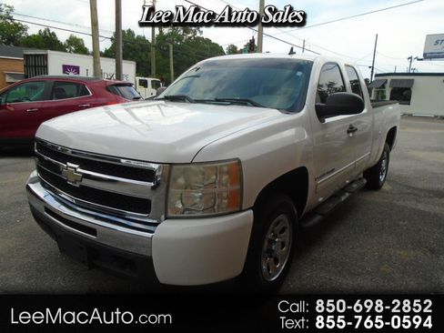 Used 2009 Chevrolet Silverado 1500 LS RWD image 1