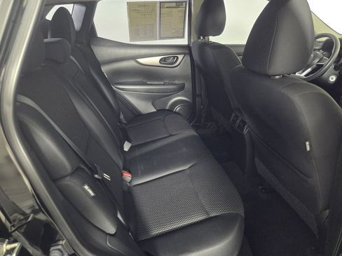 Used 2022 Nissan Rogue Sport S FWD image 29