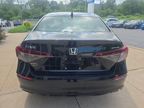 Used 2025 Honda Civic Sport image 6