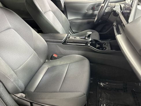 Used 2024 Toyota Prius LE image 25