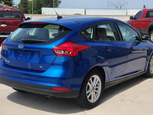 Used 2018 Ford Focus SE w/ Cold Weather Package FWD image 6