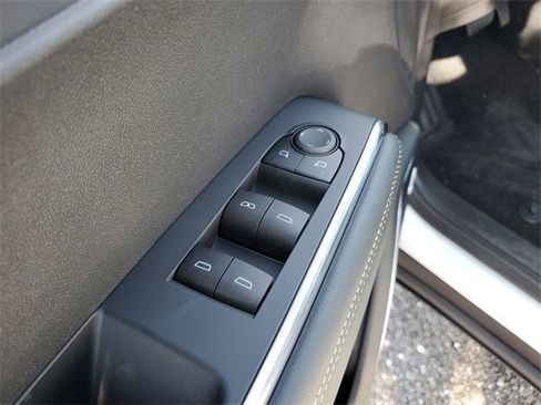 New 2026 GMC Acadia Elevation image 18