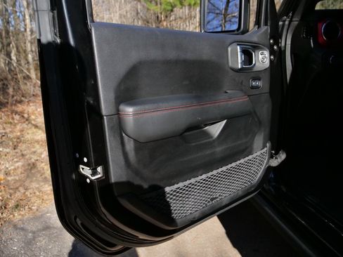 Used 2020 Jeep Wrangler Unlimited Rubicon image 24