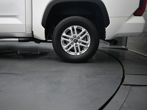 Used 2023 Toyota Tundra SR5 w/ SR5 Convenience Package AWD/4WD image 14
