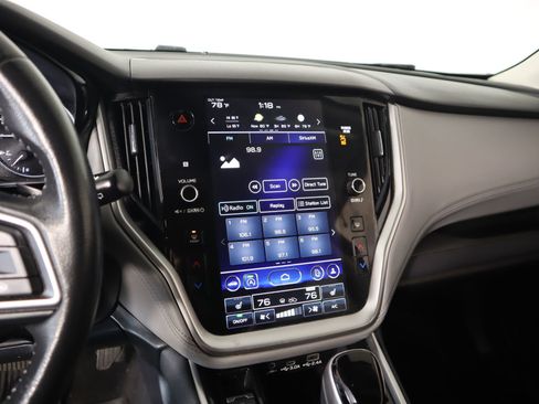 Used 2024 Subaru Outback Premium image 5