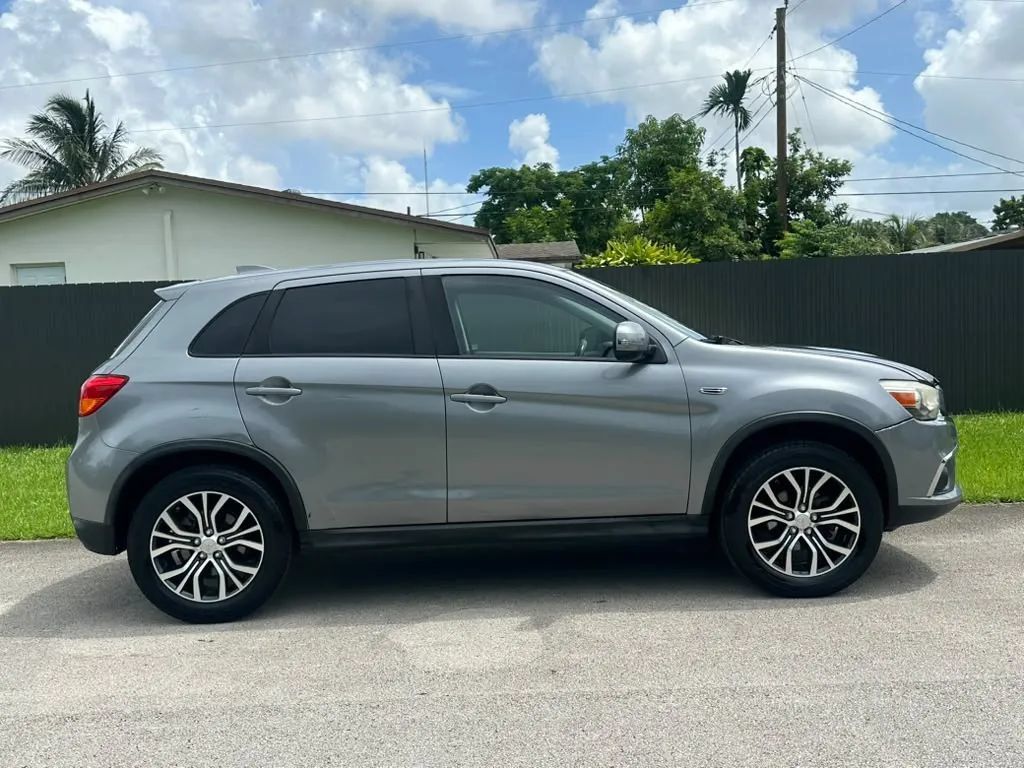 Used 2017 Mitsubishi Outlander Sport LE AWD/4WD image 3