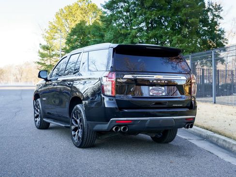 Used 2021 Chevrolet Tahoe Premier w/ Premium Package image 7