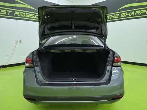 Used 2023 Nissan Versa SR w/ Trunk Package image 9