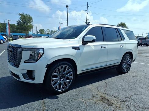 Used 2023 GMC Yukon Denali Ultimate AWD/4WD image 8