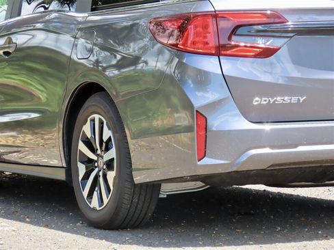Used 2026 Honda Odyssey EX-L image 8