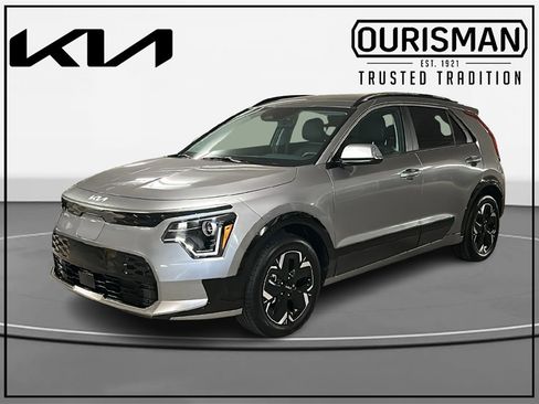 Certified 2025 Kia Niro Wind image 2