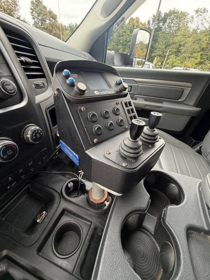 Used 2014 RAM 5500 Tradesman w/ Power Accessory Group AWD/4WD image 23