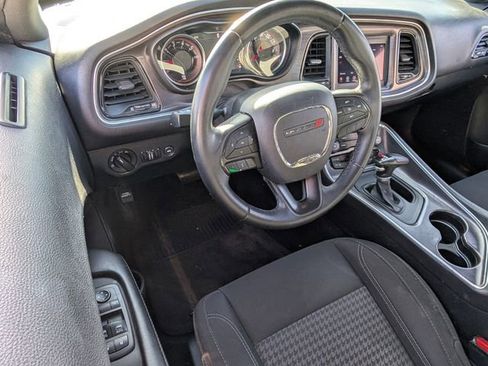 Used 2018 Dodge Challenger SXT image 6