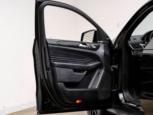 Used 2017 Mercedes-Benz GLE 43 AMG 4MATIC Coupe image 37