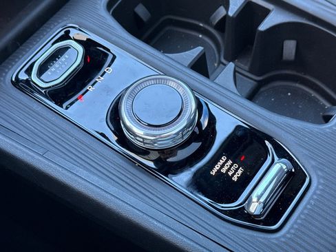 New 2026 Jeep Cherokee Overland w/ Advanced Pro Tech Group AWD/4WD image 21