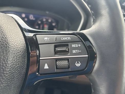 Used 2025 Honda Pilot Elite image 16