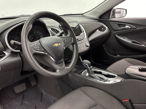 Used 2023 Chevrolet Malibu LT image 8
