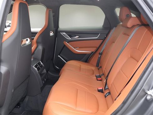 New 2026 Jaguar F-PACE R-Dynamic S image 13