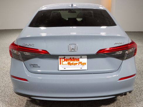 Used 2024 Honda Civic Sport image 8