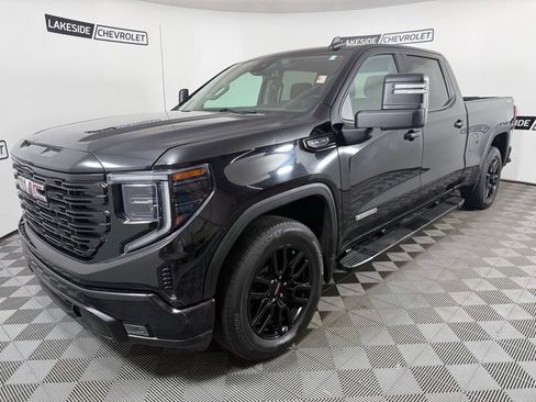 Used 2022 GMC Sierra 1500 Elevation w/ Max Trailering Package AWD/4WD image 2