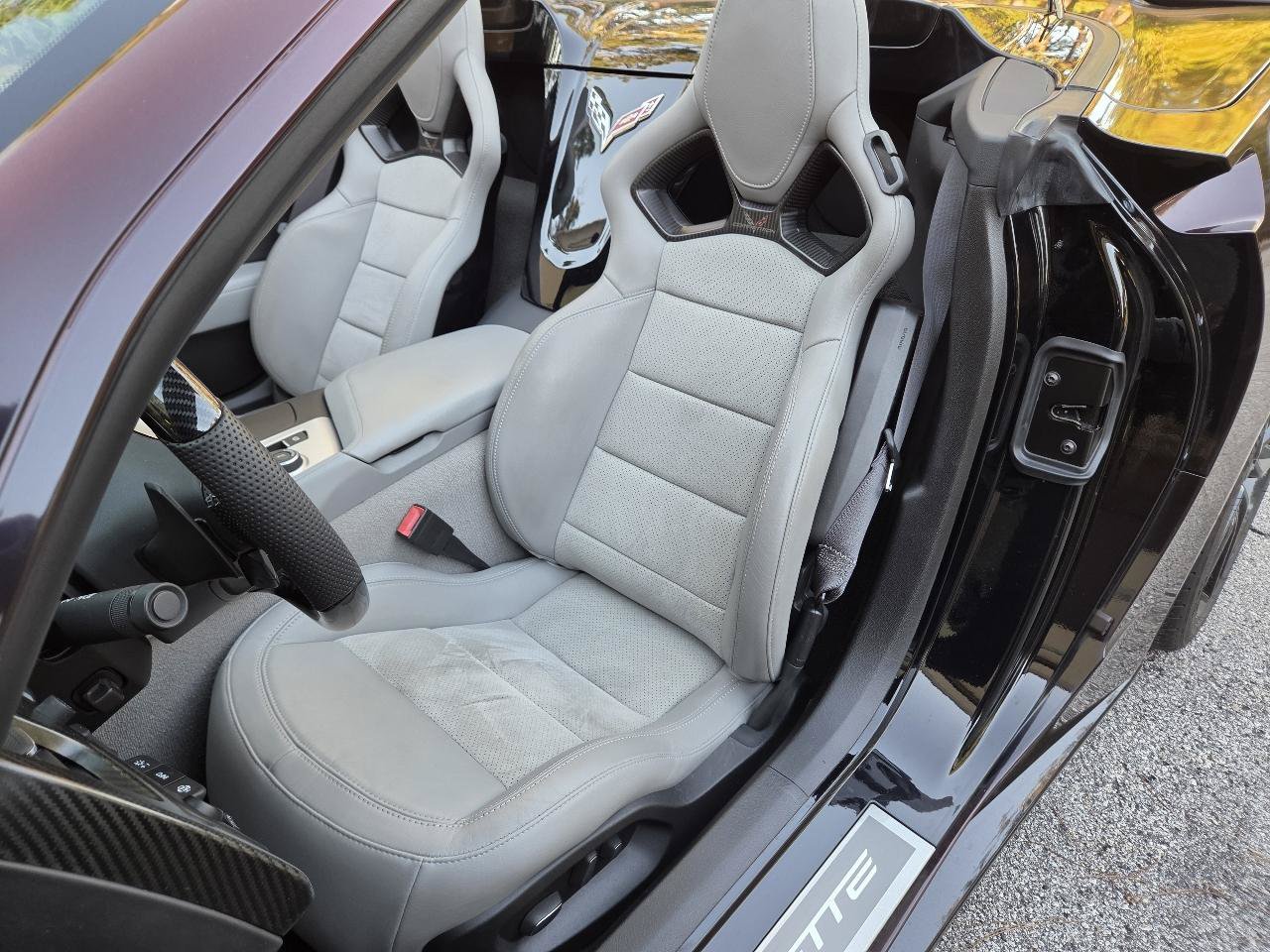 Used 2014 Chevrolet Corvette Stingray Convertible w/ 3LT Preferred Equipment Group RWD image 24