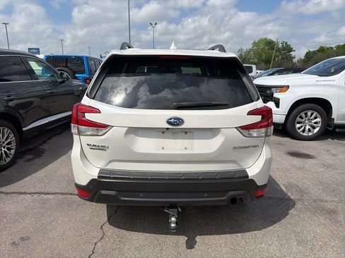 Used 2020 Subaru Forester Limited w/ Popular Package #3 image 6