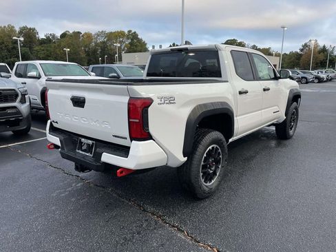 New 2025 Toyota Tacoma TRD Off-Road image 12